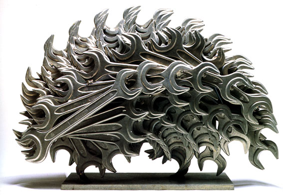 Stegosaurus Plierus, Arman