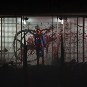 Catharsis, hybris et hêdonè : &laquo;&nbsp;Je suis un pays&nbsp;&raquo; de Vincent Macaigne à la&nbsp;Filature