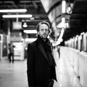 Entretien avec Laurent de Sutter : &laquo;&nbsp;L’histoire de la modernité est l’histoire de l’aboutissement d’un processus bi-millénaire de confusion entre droit et loi&nbsp;&raquo;