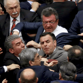 Les conversations politiques : embûches et&nbsp;dérives